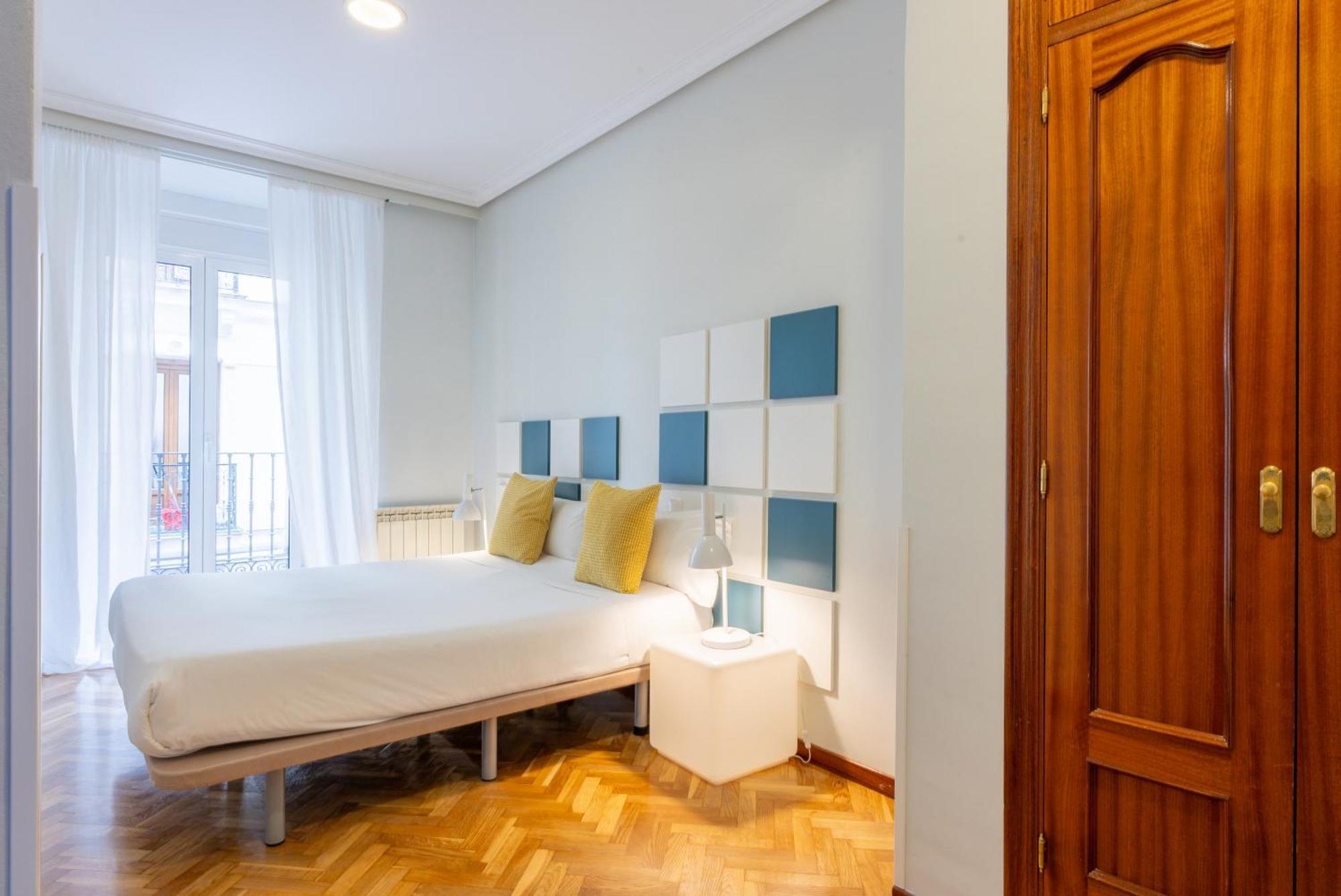 Smartr Madrid Chueca Aparthotel Luaran gambar