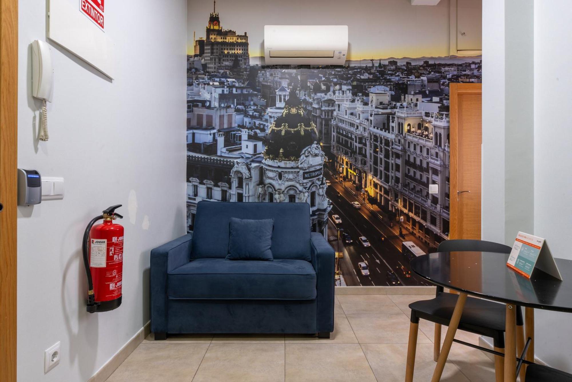 Smartr Madrid Chueca Aparthotel Luaran gambar
