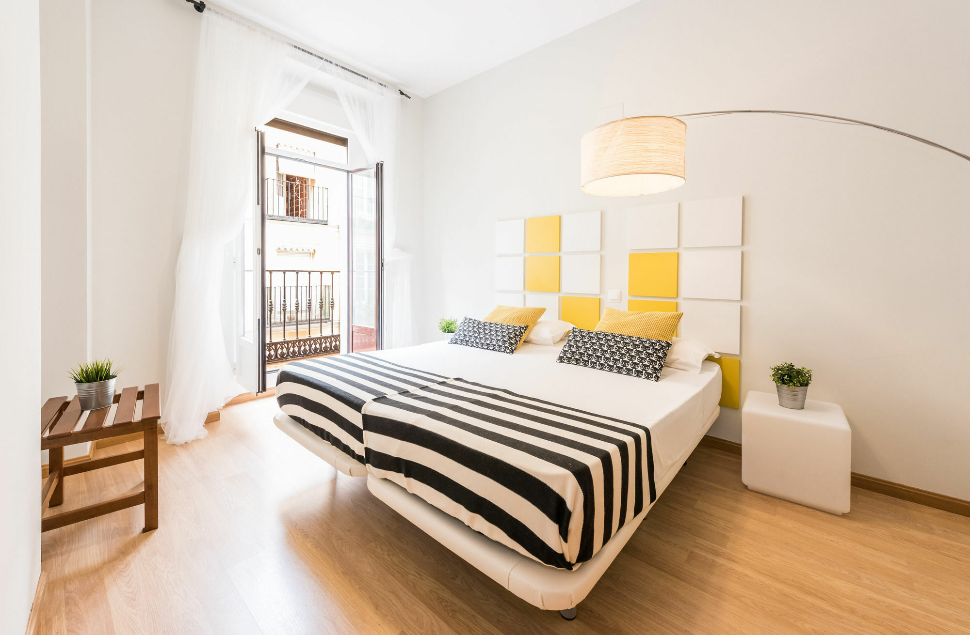 Smartr Madrid Chueca Aparthotel Luaran gambar